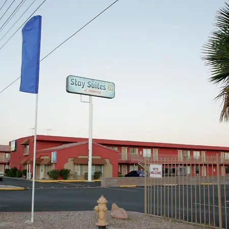 Americana 5 Inn & Suites North